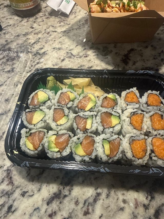 Salmon & Avocado Roll.